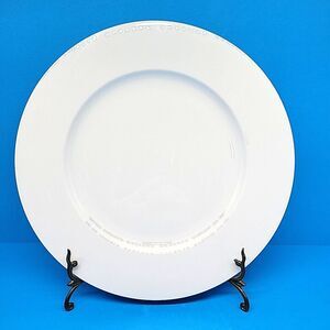 Mikasa Ultima+ Satin White Super Strong Chop Plate 12" Excellent Condition